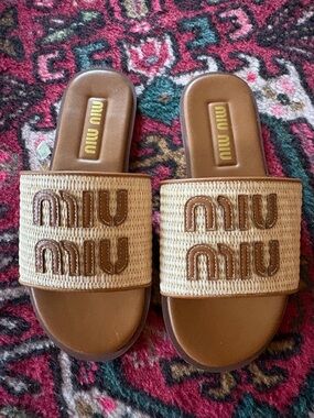 Miu Miu Tan Raffia Slide Sandals size 36 authentic genuine leather